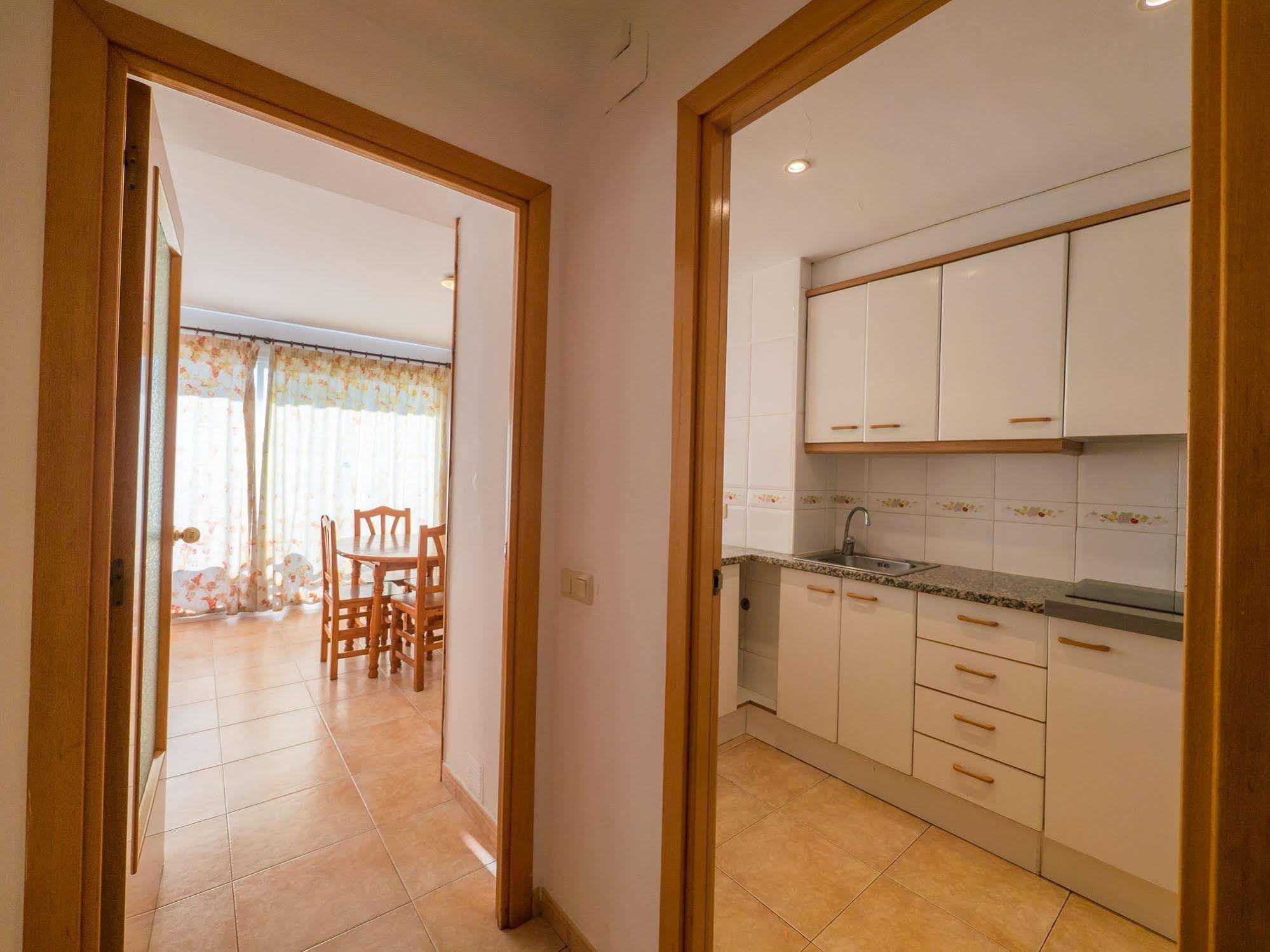 Ar Apartaments Camps Бланес Экстерьер фото